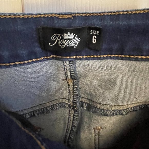 Royalty For Me Jean - Size 6 - Picture 3 of 4
